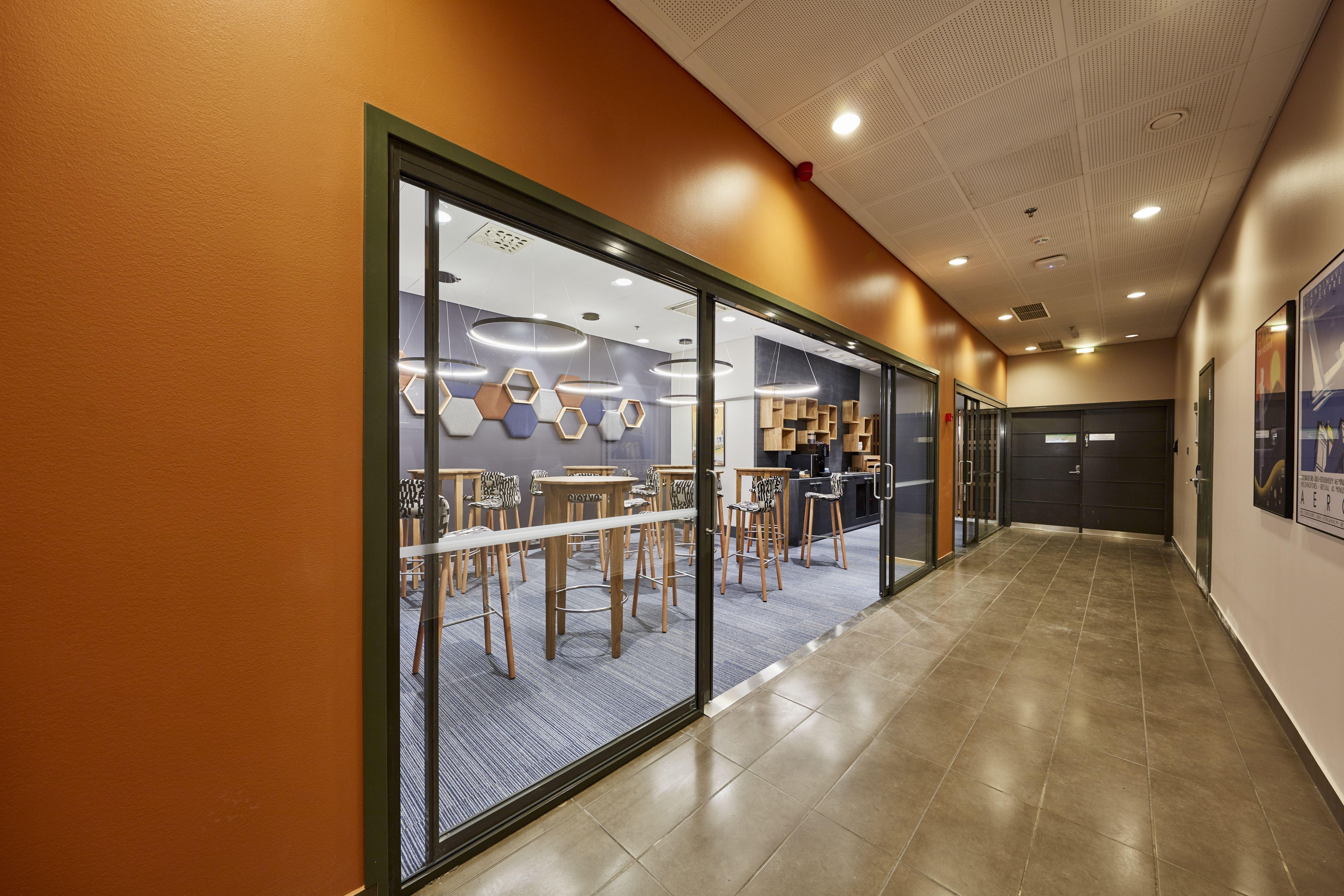 Holiday Inn Helsinki West - Ruoholahti By Ihg Esterno foto